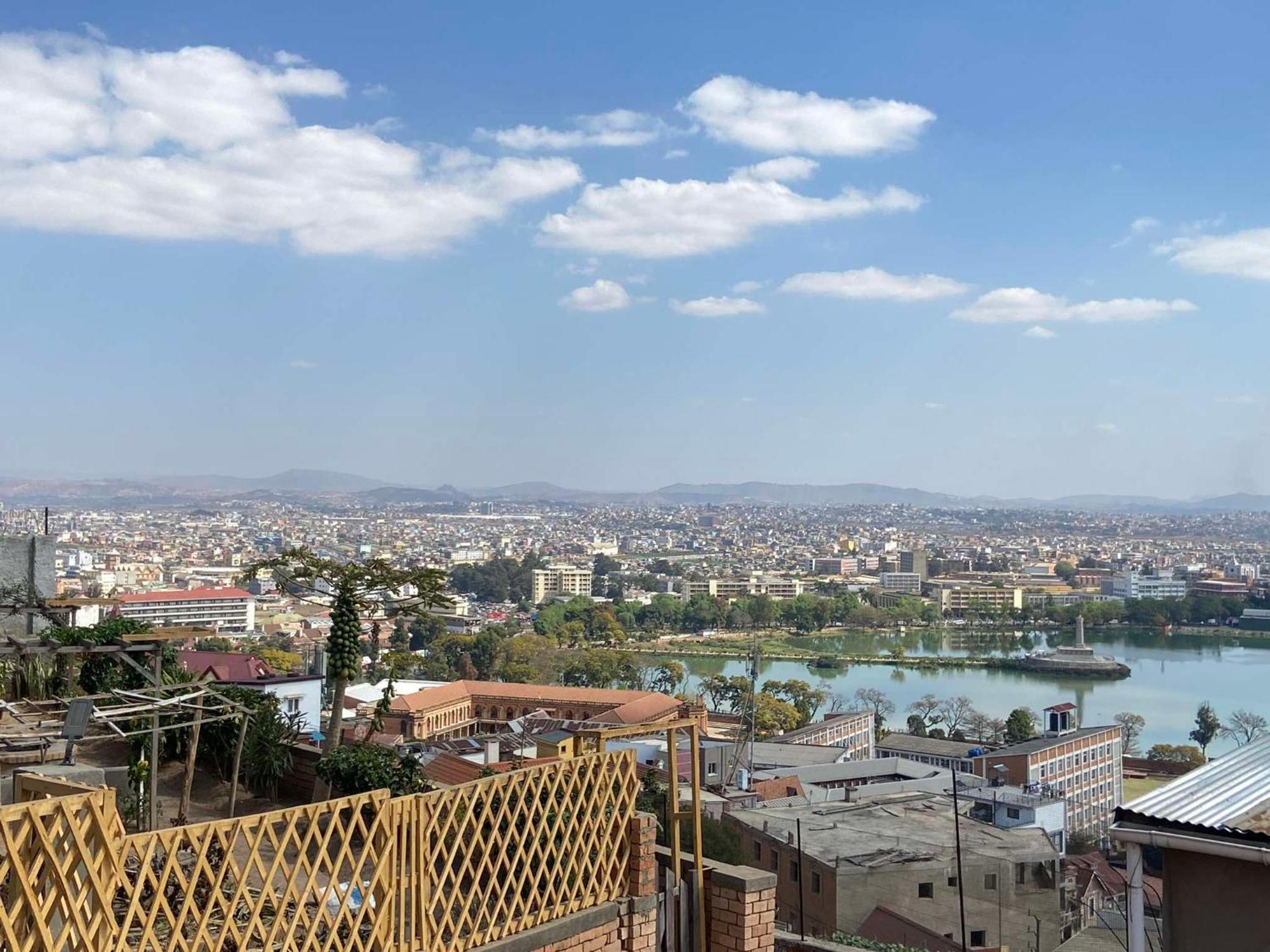 M'Serenity Guest House Antananarivo Exteriör bild